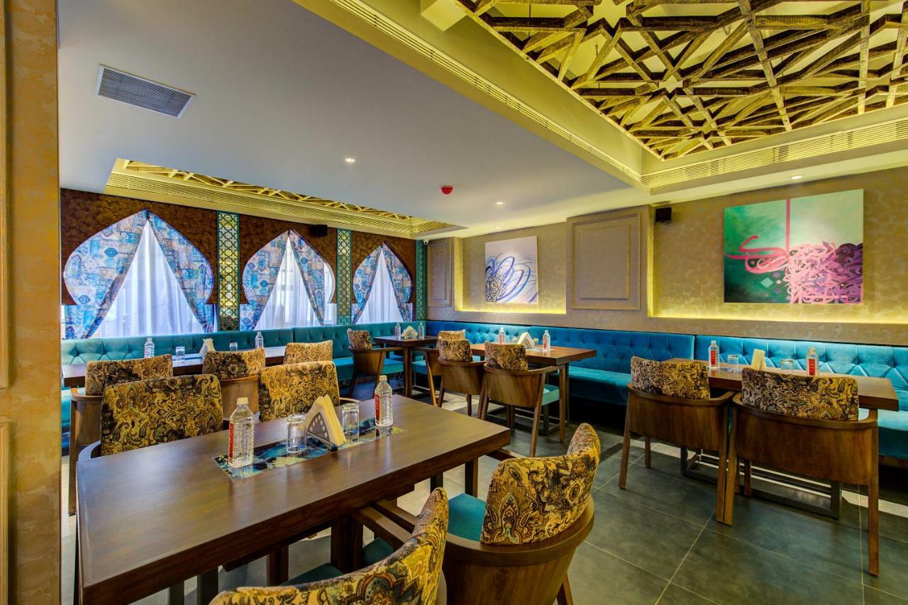 Mumbai House Hotel Juhu エクステリア 写真